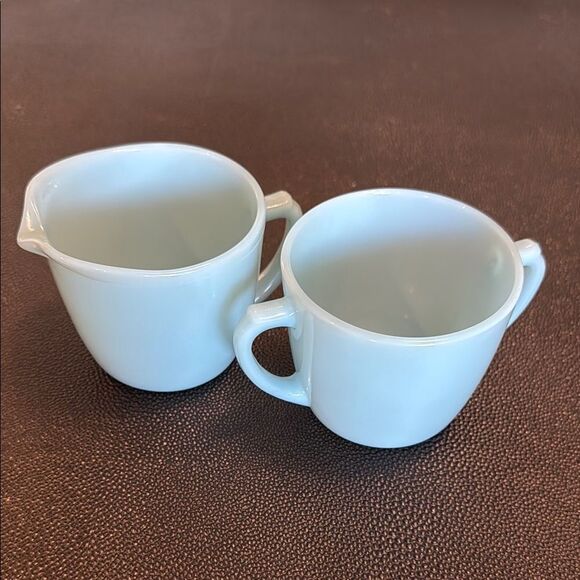 Fire-King Set of Two Turquise Blue Sugar and Creamer Vintage - Picture 1 of 8